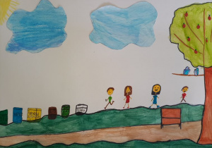 Rysunek na którym widzimy park , bawiące się w nim dzieci, drzewo, ławkę i kolorowe pojemniki do segregacji śmieci