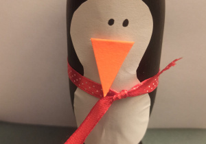 Pingwin wykonany z papieru